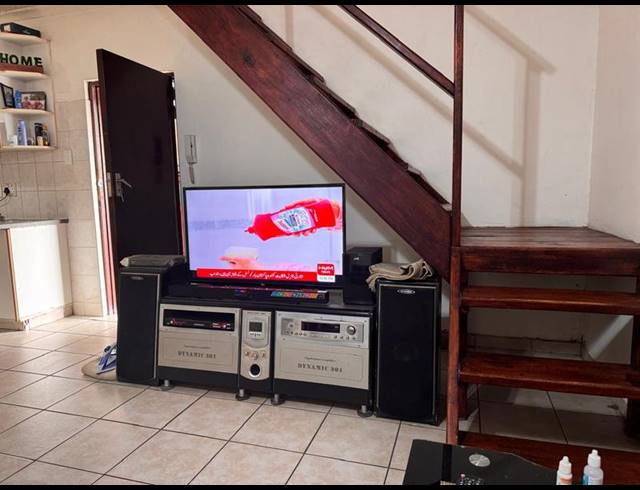 3 BEDROOM APARTMENT FOR SALE IN ESCOMBE